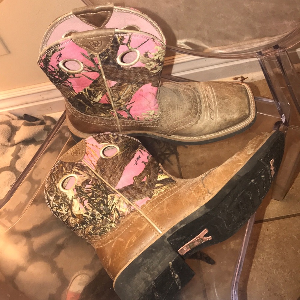 Ariel pink and camp boots